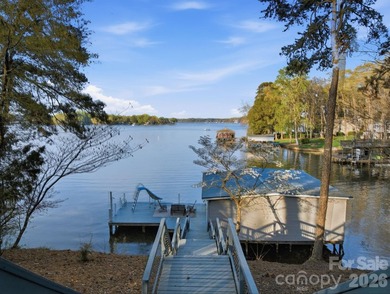 Discover an incredible Lake Tillery retreat with sweeping - photo 34