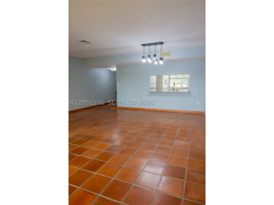 Partially renovated 2-story townhouse featuring 1,520 SqFt of - photo 34