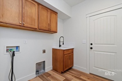 This Beautiful Newly Renovated South Boise Home is Sure to - photo 39