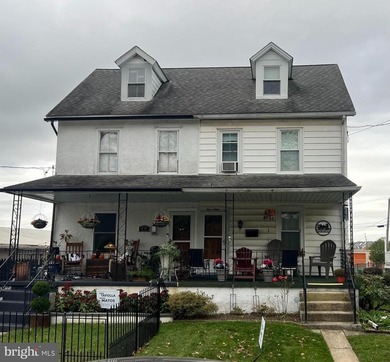 Here's your chance to live right in the Borough of Kennett