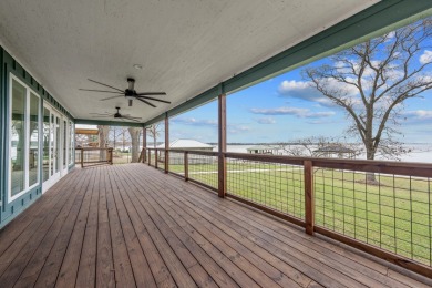 Luxury Lake Living Starts Here! - photo 5