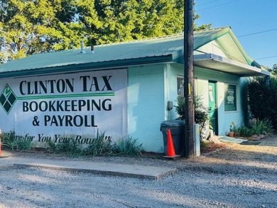 Greers Ferry Lake Commercial For Sale in Clinton Arkansas