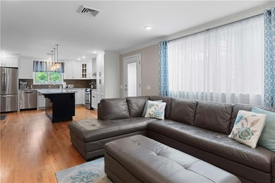 Welcome to this stunning 3-bedroom, 2-full-bath ranch offering - photo 6