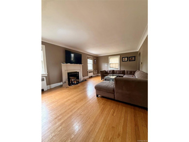 139 New York Avenue - Prestigious Stearns Park Location Welcome - photo 2