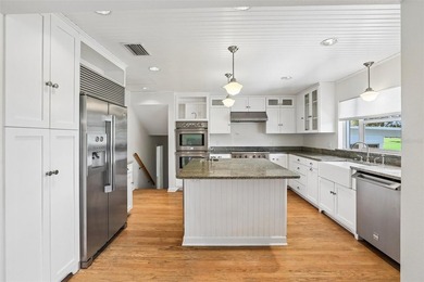 Welcome to this spacious 4-bedroom, 2-bath split-level home - photo 13