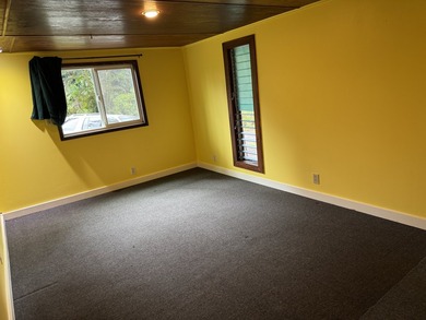 Enjoy tropical paradise in this comfortable 4 bedroom, 2 bath - photo 15