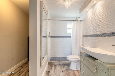 *2 HOMES - Main Home Plus Detached Income Producing Cottage* NO - photo 23