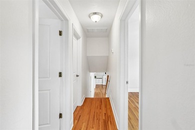 Welcome to this spacious 4-bedroom, 2-bath split-level home - photo 25