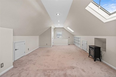 Welcome to this beautifully maintained 3-4 bedroom, 1.5 bath - photo 28