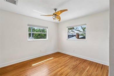 Welcome to this spacious 4-bedroom, 2-bath split-level home - photo 33