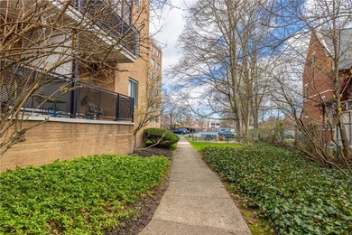 Location, location, location! Rarely available balcony unit - photo 37