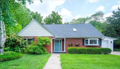 Lake Home For Sale in Frankfort, Kentucky