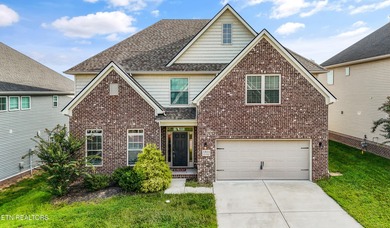 Fort Loudoun Lake Home For Sale in Knoxville Tennessee