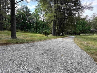 Great opportunity to build your dream home on this beautiful 1 - photo 9