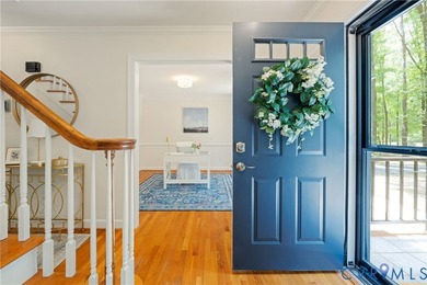 Welcome to this stately colonial home, a perfect blend of - photo 2