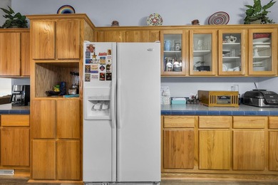 Beautifully maintained 2005 manufactured home in a safe