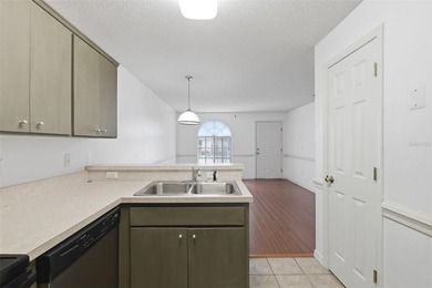 Welcome to this charming 2 bedroom, 2 bath villa located in the - photo 14