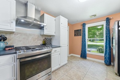 Nestled in the land of the lakes this very clean and well - photo 15