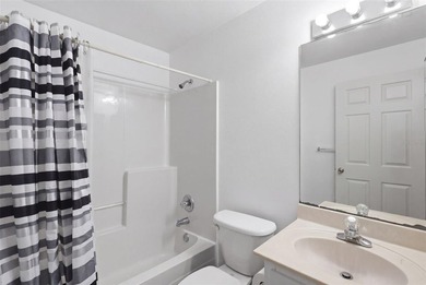 Welcome to this charming 2 bedroom, 2 bath villa located in the - photo 19