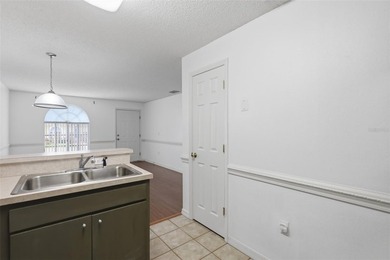 Welcome to this charming 2 bedroom, 2 bath villa located in the - photo 20