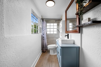 2025 ROOF, 2023 A/C and 2022 water heater! Beautifully updated 3 - photo 20