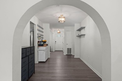 Welcome home to 313 Dorchester Manor Boulevard. This - photo 4