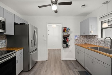 Welcome home to 313 Dorchester Manor Boulevard. This - photo 8