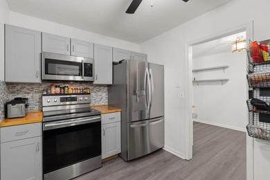 Welcome home to 313 Dorchester Manor Boulevard. This - photo 9