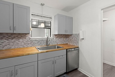 Welcome home to 313 Dorchester Manor Boulevard. This - photo 10