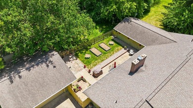 Nestled in the land of the lakes this very clean and well - photo 42
