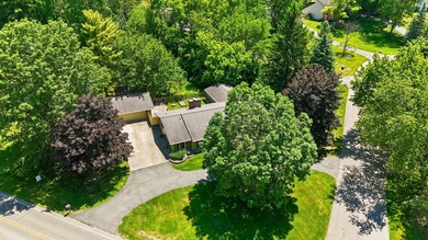 Nestled in the land of the lakes this very clean and well - photo 43