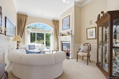 Rare opportunity to own one of the few ranch-style homes in this - photo 6