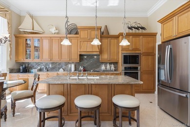 Rare opportunity to own one of the few ranch-style homes in this - photo 8