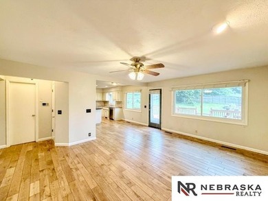 Pride of ownership in this stately 4bed 3bath Millard charmer! - photo 3