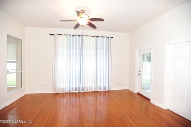 Location, location location, 4 bedrooms plus a big study room - photo 5