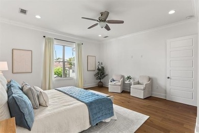 Set on an oversized 60x120 lot just one block from Fleur De Lis - photo 13
