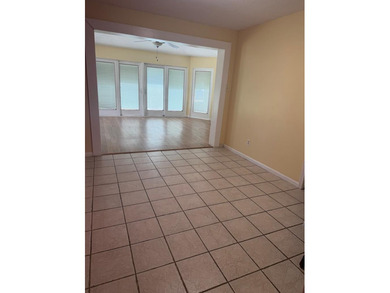 Nice brick home on corner lot with 3 nice size bedrooms, 2 baths - photo 3