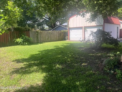 Precious 3BR 1.5 brick home with metal roof and not in a flood - photo 14