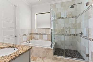 Set on an oversized 60x120 lot just one block from Fleur De Lis - photo 15