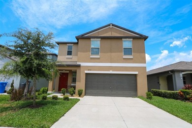 Welcome home to this beautiful 4-bedroom, 2.5-bath home with a - photo 2