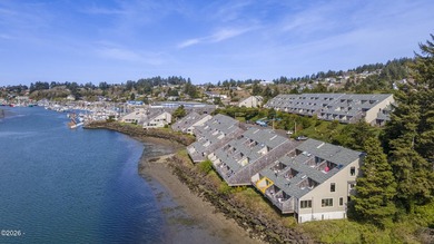 Yaquina Bay Water Front Condominium. 1 bedroom, 1 bath, Dinning - photo 31