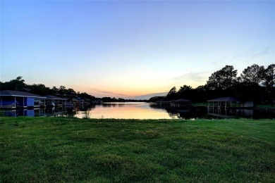 Lake Home For Sale in Gainesville, Texas