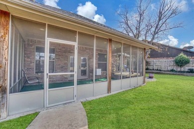 Absolutely beautiful custom built one owner home in great - photo 40