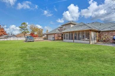 Absolutely beautiful custom built one owner home in great - photo 42
