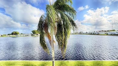 Absolutely beautifully remodeled condo offering fantastic lake - photo 3