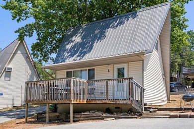 Table Rock Lake Condo For Sale in Reeds Spring Missouri