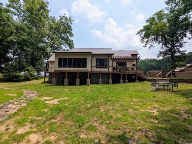 Charming and spacious home on the Little Red River. This home - photo 5