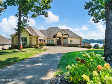 Lake Home For Sale in Loudon, Tennessee
