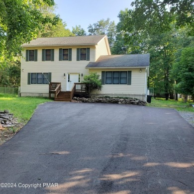 Lake Home For Sale in Albrightsville, Pennsylvania