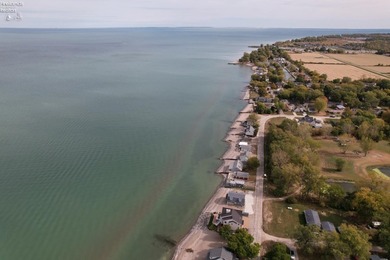 Lake Erie Dream Retreat - 102' of Private Lakefront with Beach - photo 11